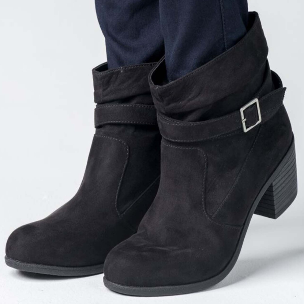 American Eagle Outfitters Black Suede Slouchy Booties